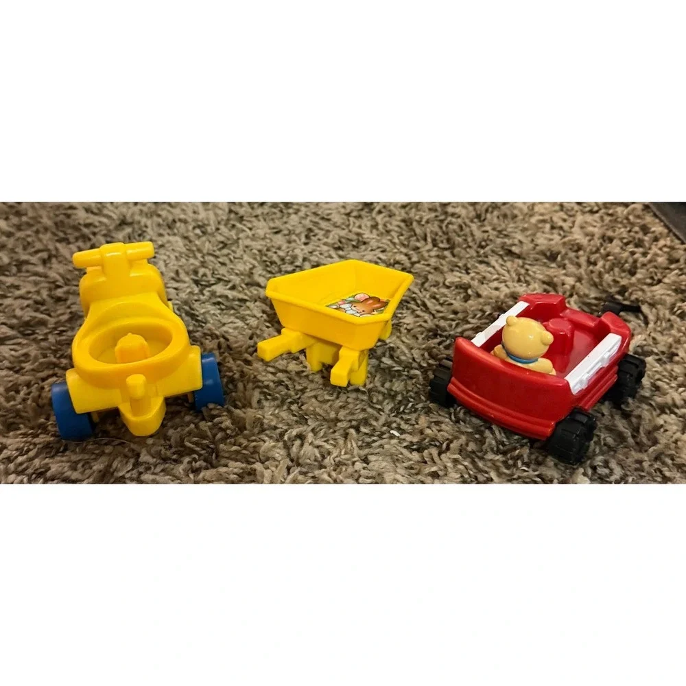 Fisher-Price Little People Easter Surprise Cottage & Ten Play Pieces
